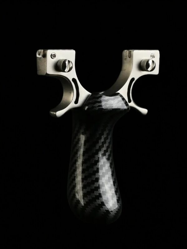 High precision competitive slingshot